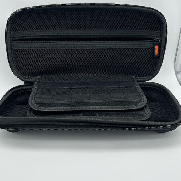 Nintendo Switch Travel Case - Picture 4 of 7